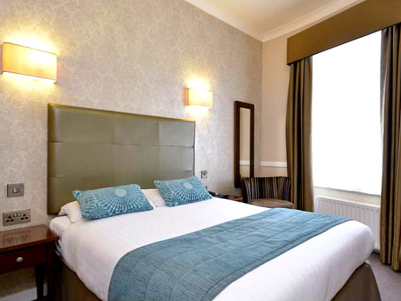 Get a good night's sleep in your comfortable room at The Princes Square Hotel