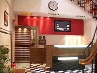 Reception at Edinburgh Backpackers Hostel