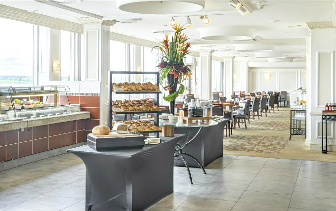 Enjoy a great breakfast at Thistle Hotel Heathrow