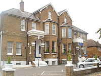 Channins Hounslow Hotel