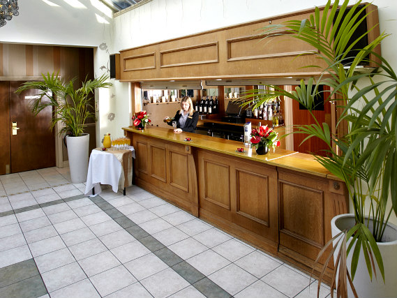 Une zone collective à Best Western Cumberland Hotel