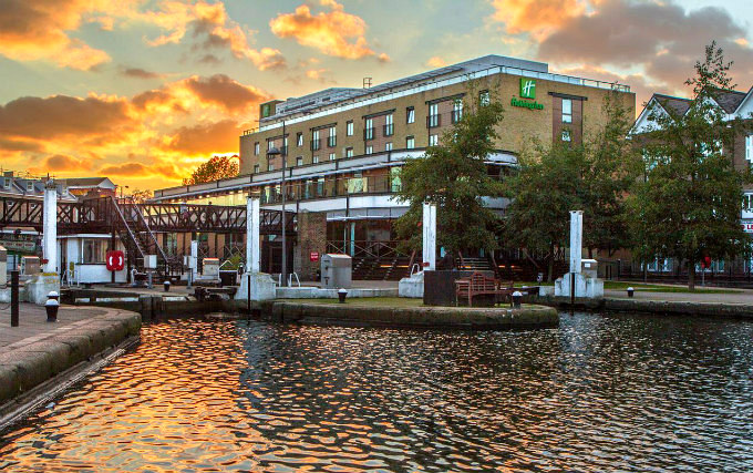 The entrance area at the Holiday Inn Brentford Lock