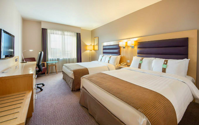 Quad room at Holiday Inn Brentford Lock