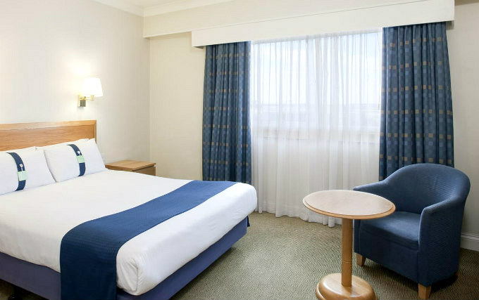 A double room at Holiday Inn Heathrow Ariel