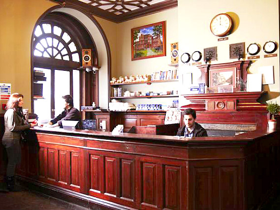 Palmers Lodge has a 24-hour reception so there is always someone to help