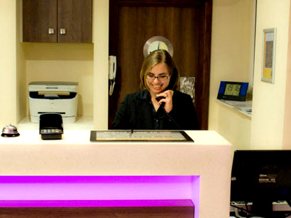 Comfort Inn London has a 24-hour reception so there is always someone to help