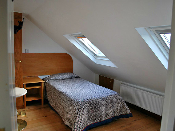 Single rooms at West London Annexe Rooms provide privacy