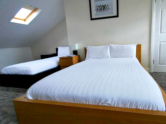 Quad rooms at Clapham Guest House are the ideal choice for groups of friends or families