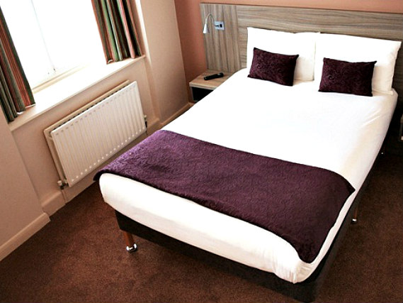 Get a good night's sleep in your comfortable room at Vauxhall Hotel
