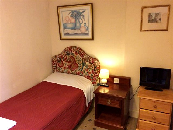 Single rooms at Osborne Hotel provide privacy