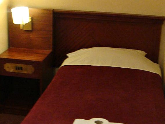 A typical single room at Osborne Hotel