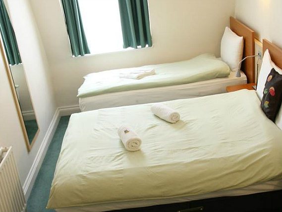 Triple rooms at Kensington West are the ideal choice for groups of friends or families