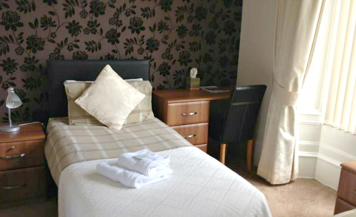 Single rooms at Oyo Onslow Guest House provide privacy