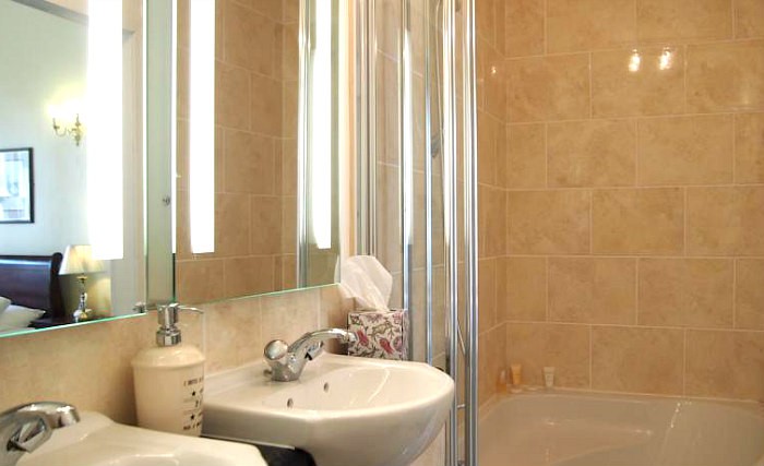 A typical shower system at Chalmers Bed & Breakfast