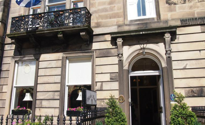 An exterior view of Chalmers Bed & Breakfast