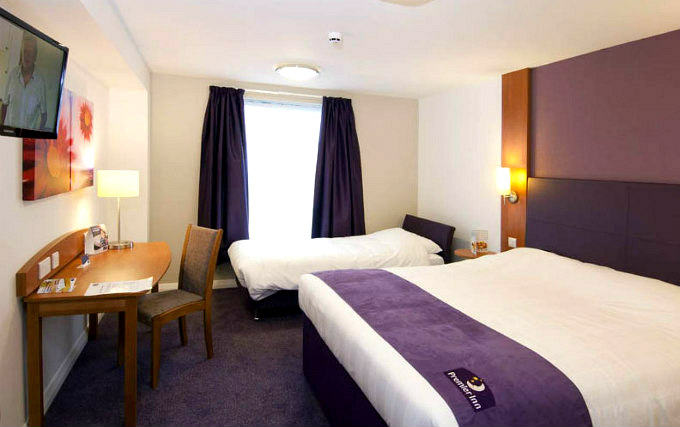A typical triple room at Holiday Inn Hampstead