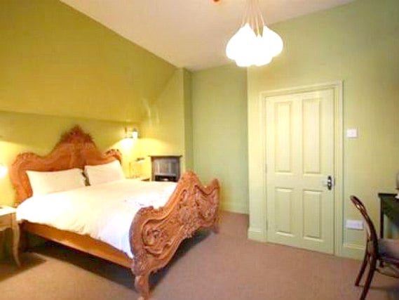 Get a good night's sleep in your comfortable room at The William IV