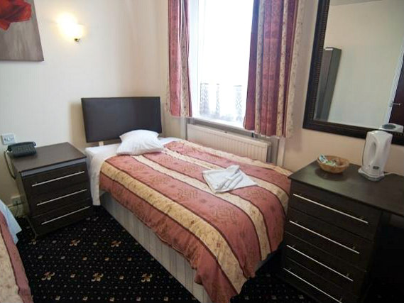 Single rooms at Belmont Hotel London provide privacy