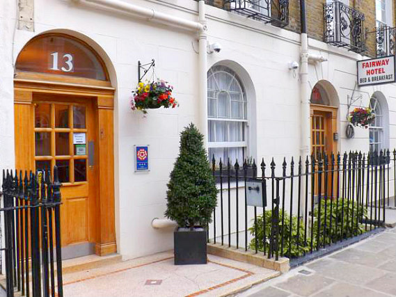 The Fairway Hotel London is situated in a prime location in Kings Cross close to Kings Cross Station
