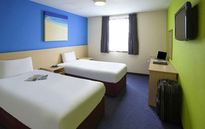 A typical twin room at Ibis Styles London Leyton