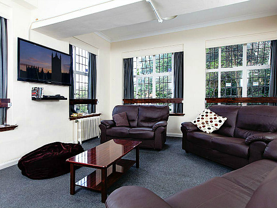 Relax in the lounge at Greenview Court