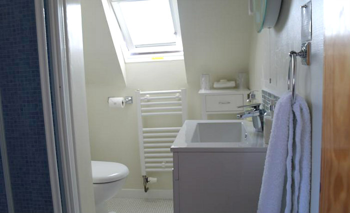 An ensuite bedroom