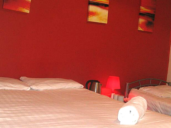Triple rooms at Travel Inn London are the ideal choice for groups of friends or families