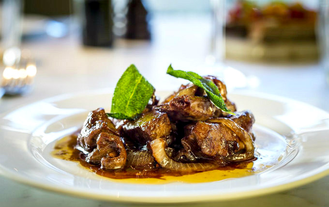 Enjoy a delicious Breakfast at Park Plaza Victoria London