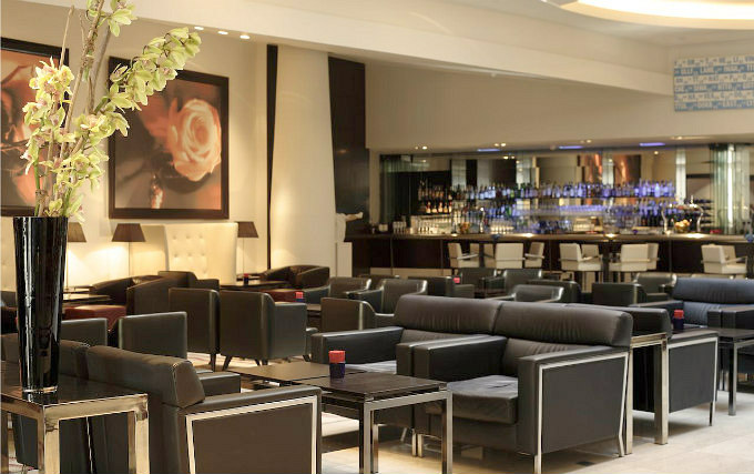 Living Room at Park Plaza Victoria London