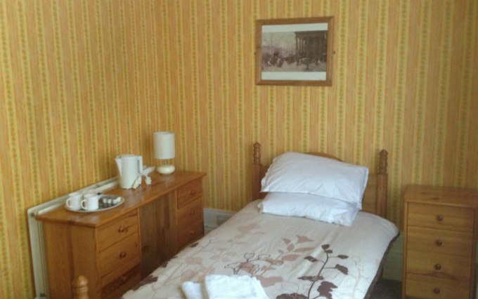 A typical single room at Beersbridge Hotel