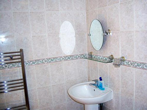 Bathroom at Romford Road Accommodation