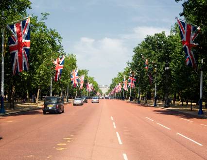 Cheap London Hotels and BnBs near The Mall