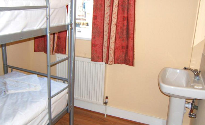 A typical dorm room at London Lodge Hostel