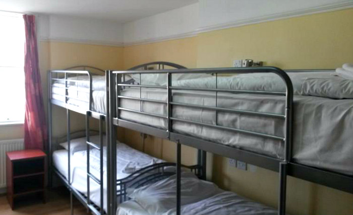 Get a good night's sleep at London Lodge Hostel