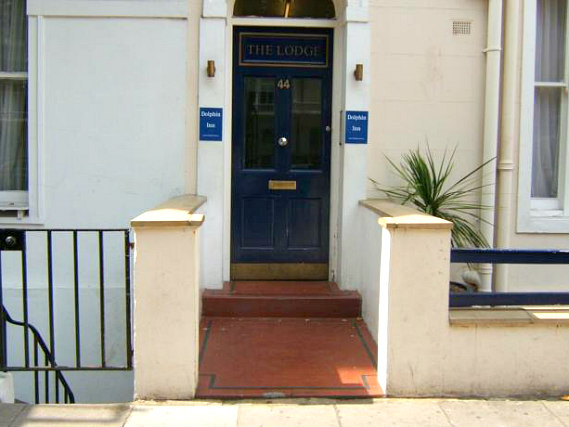 London Lodge Hostel is situated in a prime location in Paddington