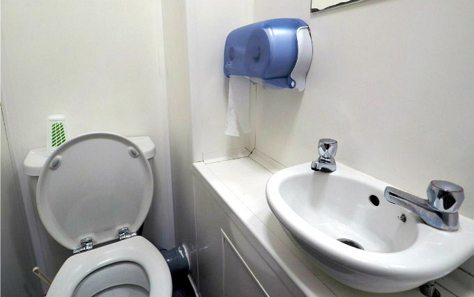 A typical bathroom at St Christophers Inn - Southbank