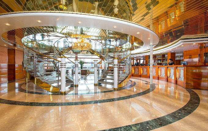 Friendly welcome at Sunborn Yacht Hotel