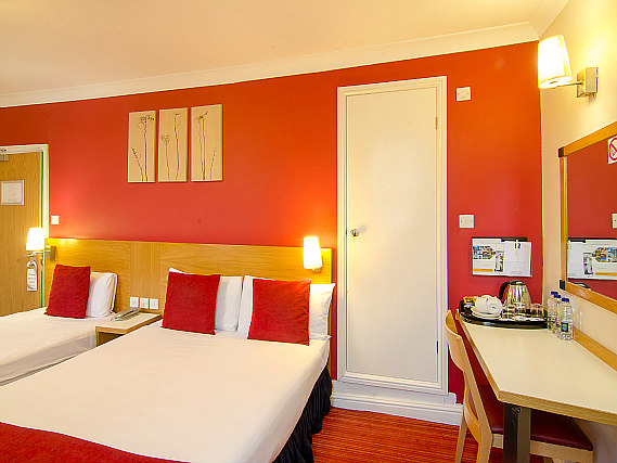 A typical triple room at Comfort Inn London - Westminster