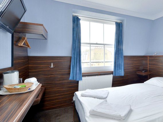 Get a good night's sleep in your comfortable room at Crestfield Hotel