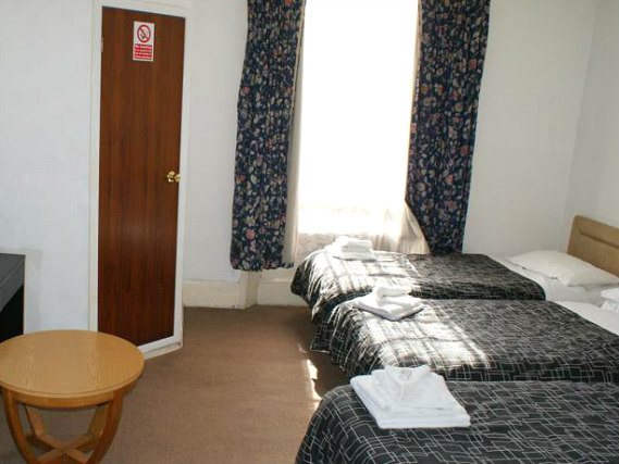 Triple rooms at Notting Hill Guest House are the ideal choice for groups of friends or families
