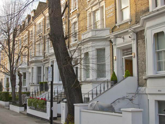 Russell Court Hotel London is situated in a prime location in Kensington close to Leighton House Museum