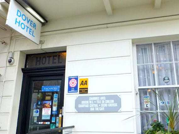Dover Hotel London is situated in a prime location in Victoria close to Victoria Train Station
