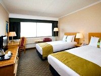 A typical twin room at Holiday Inn London Wembley