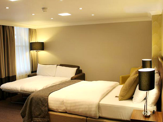 Quad rooms at Best Western Mornington are the ideal choice for groups of friends or families