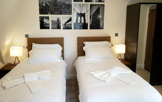 A typical twin room at Blue Star Hotel London