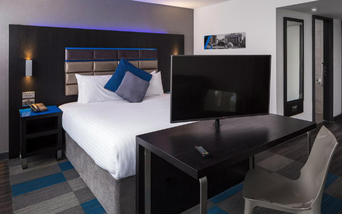 A comfortable double room at Welbeck Hotel Nottingham
