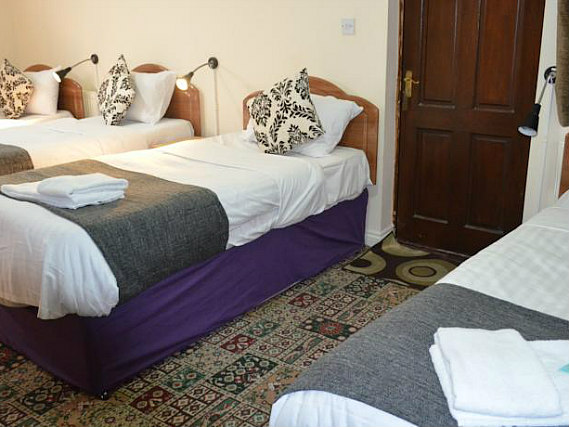 Quad rooms at Twickenham Guest House are the ideal choice for groups of friends or families