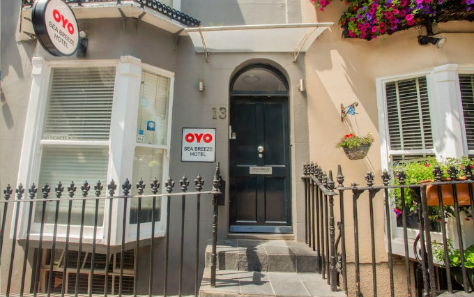 The exterior of Sea Breeze Brighton