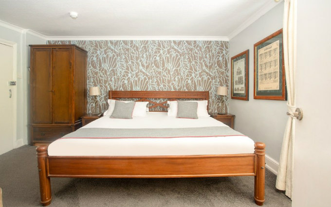 A comfortable double room at Sea Breeze Brighton