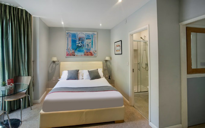 A typical double room at Sea Breeze Brighton